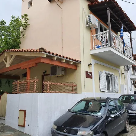Bella's Skiathos Town